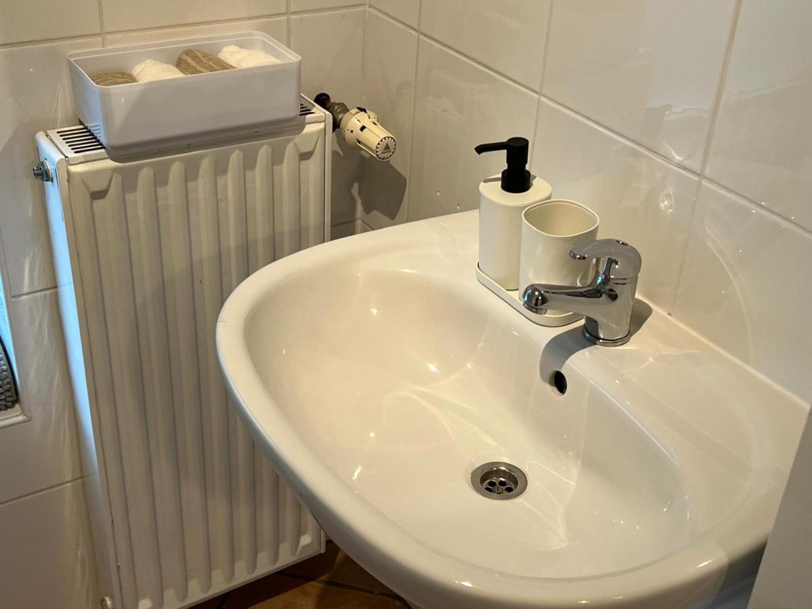 Apartment S&h In Wersten *